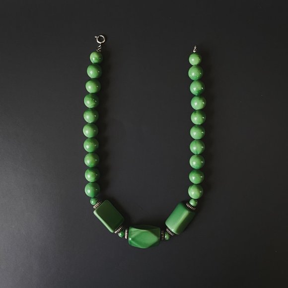 Vintage Green Acrylic Chunky Beaded Geometric Choker Collar Retro Funky Necklace - Picture 7 of 10